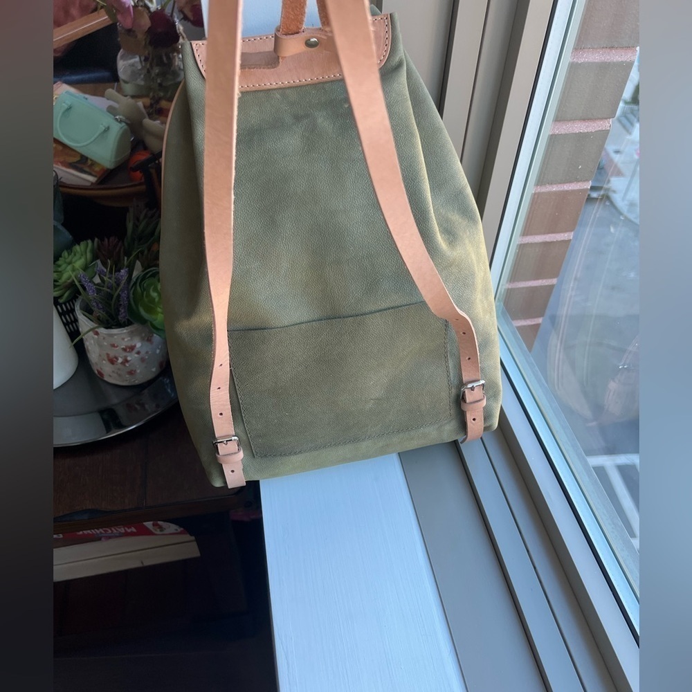 Green Nubuck suede leather backpack - Picture 17 of 17